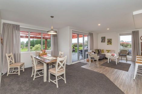 Photo of property in 9 Waipuna Grove, Levin, 5571