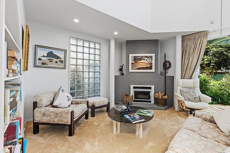 Photo of property in 2/7 Otakau Road, Milford, Auckland, 0620