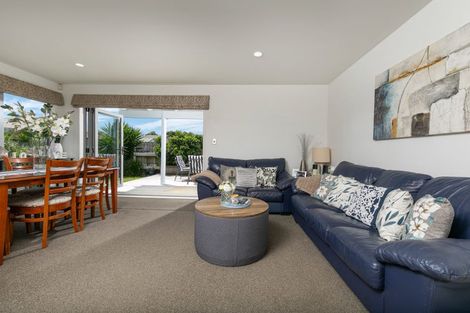 Photo of property in 5/103 Swanson Road, Henderson, Auckland, 0610