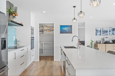 Photo of property in 11 Rihi Paea Rise, Ngunguru, 0173