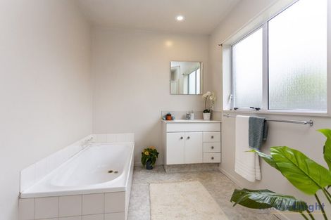 Photo of property in 2/54 Tilford Street, Woolston, Christchurch, 8062