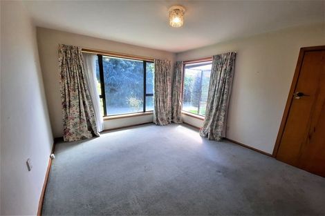 Photo of property in 15 Sevenoaks Drive, Bryndwr, Christchurch, 8053