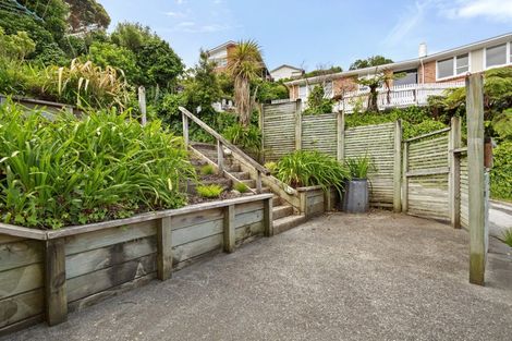 Photo of property in 94a Dowse Drive, Maungaraki, Lower Hutt, 5010