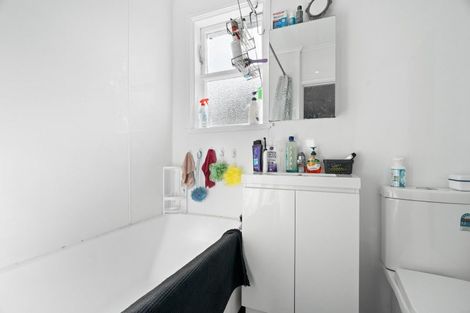 Photo of property in 3 Stamford Place, Lansdowne, Masterton, 5810