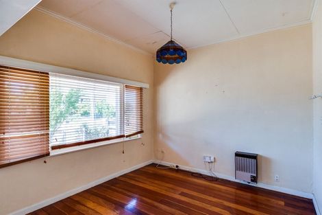 Photo of property in 92 Charles Street, Westshore, Napier, 4110