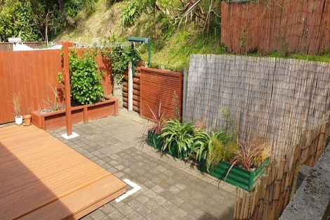 Photo of property in 2/40 Salford Street, Newlands, Wellington, 6037