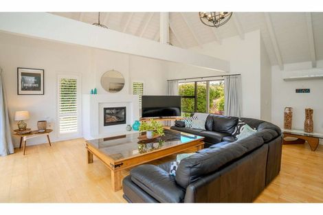 Photo of property in 54 Rangitane Loop Road, Kerikeri, 0294