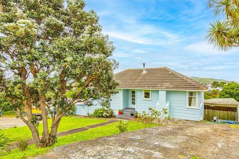 Photo of property in 13 Downes Street, Titahi Bay, Porirua, 5022