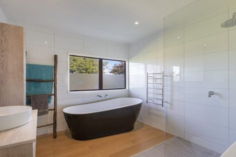 Photo of property in 66 Waiteitei Road, Wellsford, 0974