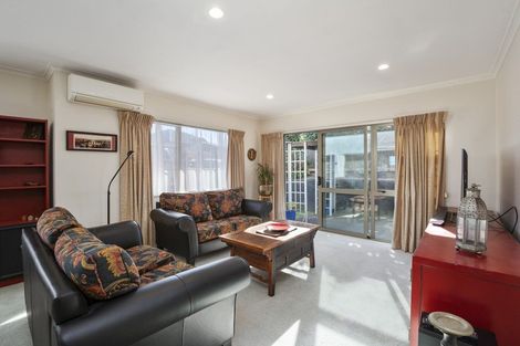 Photo of property in 38 Lakeridge Close, Rangatira Park, Taupo, 3330