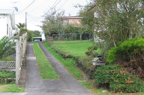 Photo of property in 1/5 Huka Road, Birkenhead, Auckland, 0626