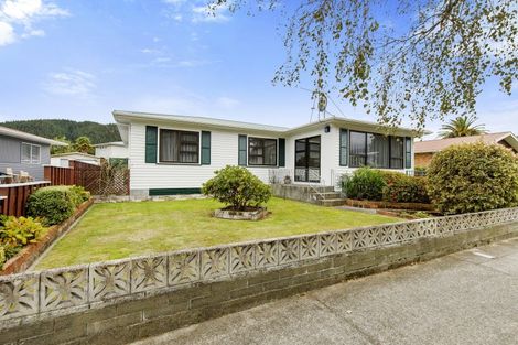Photo of property in 51 Bonnie Glen Crescent, Ebdentown, Upper Hutt, 5018