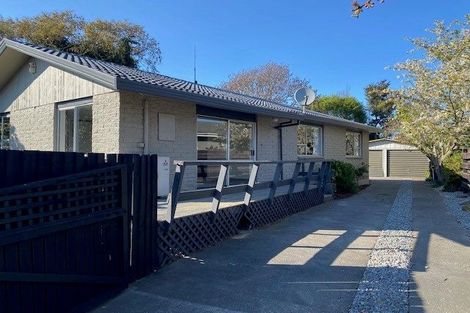 Photo of property in 10 Cunliffe Road, Redwood, Christchurch, 8051