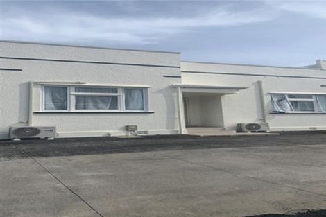 Photo of property in 6 Maratahu Street, Westown, New Plymouth, 4310