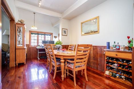 Photo of property in 5 Victoria Avenue, Dannevirke, 4930