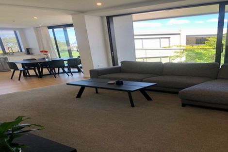 Photo of property in 105/8a Lake Pupuke Drive, Takapuna, Auckland, 0622