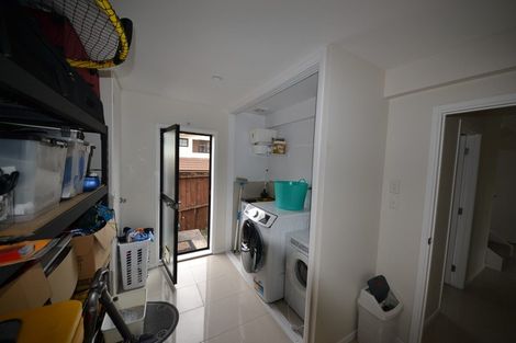 Photo of property in 2/42 Aberdeen Road, Campbells Bay, Auckland, 0620