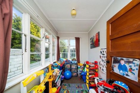 Photo of property in 170 South Road, Hawera, 4610