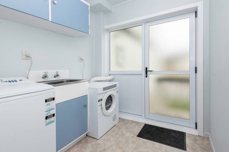 Photo of property in 99 Waller Avenue, Bucklands Beach, Auckland, 2012