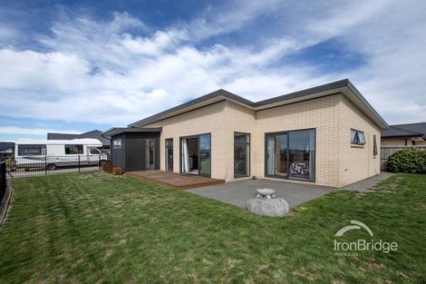 Photo of property in 32 Broadway Parade, Rolleston, 7615
