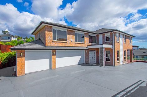 Photo of property in 15 Bejoy Rise, East Tamaki Heights, Auckland, 2016