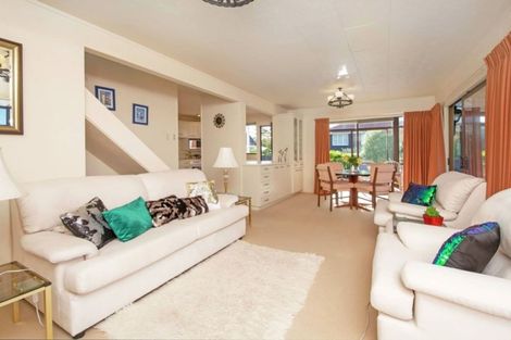 Photo of property in 14 Rogers Avenue, Eastern Beach, Auckland, 2012