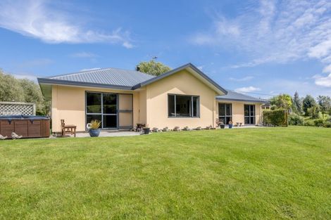 Photo of property in 124a Kawiu Road, Levin, 5510