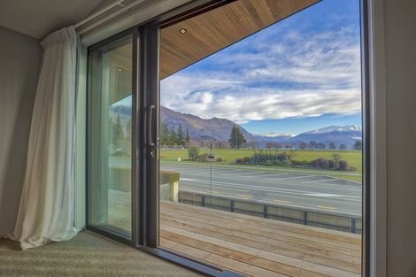 Photo of property in 35 Roche Street, Wanaka, 9305