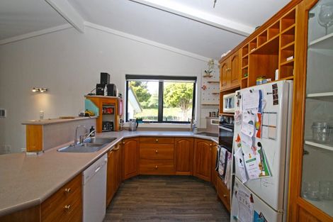 Photo of property in 86 Cutfield Road, New Plymouth, 4310