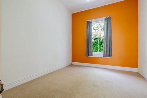 Photo of property in 5 Hereford Street, West End, Palmerston North, 4410