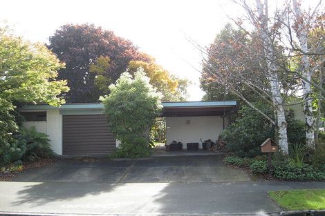 Photo of property in 22 Powell Crescent, Ilam, Christchurch, 8041