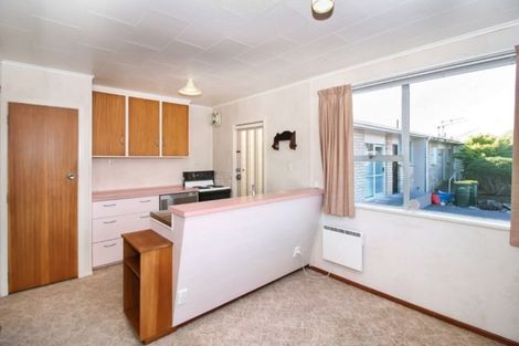 Photo of property in 14 Huatoki Street, Vogeltown, New Plymouth, 4310