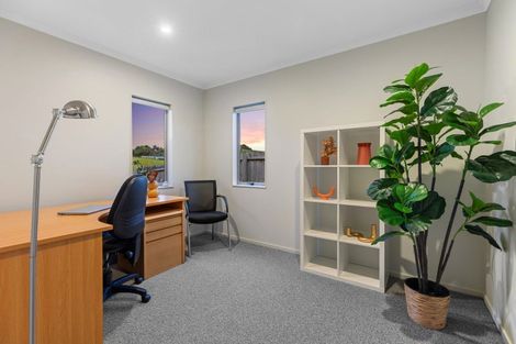 Photo of property in 108 Falcon Drive, Welcome Bay, Tauranga, 3112