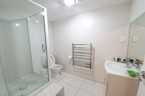 Photo of property in 1/24 Pigeon Mountain Road, Half Moon Bay, Auckland, 2012