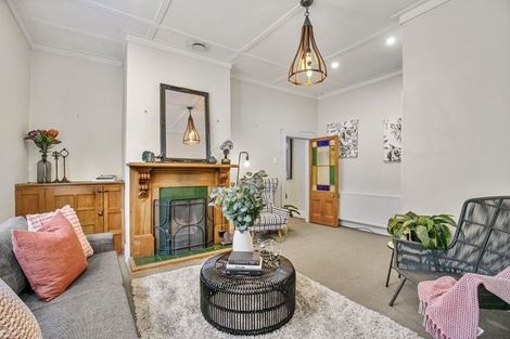 Photo of property in 220 Ohiro Road, Brooklyn, Wellington, 6021