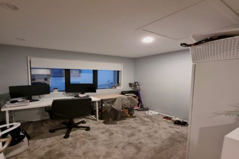 Photo of property in 37 Santa Monica Place, Goodwood Heights, Auckland, 2105