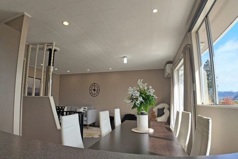 Photo of property in 22b Hillside Drive, Maoribank, Upper Hutt, 5018