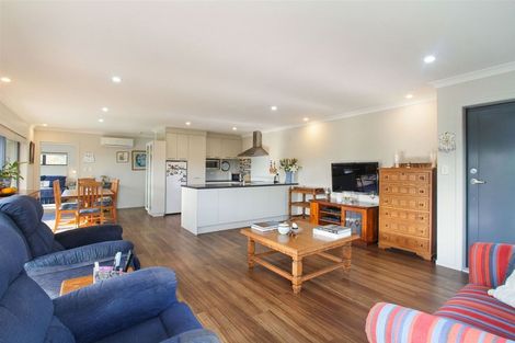 Photo of property in 7 Vela Place, Clarks Beach, 2122