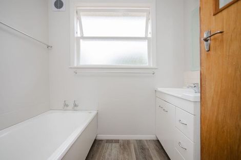 Photo of property in 9 Ries Street, Dannevirke, 4930