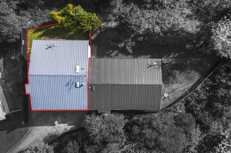 Photo of property in 5 Julia Place, Tawa, Wellington, 5028