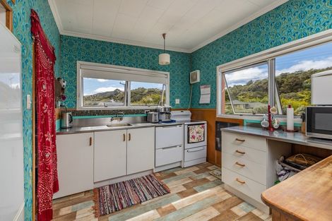 Photo of property in 35 Te Maika Road, Ngunguru, Whangarei, 0173