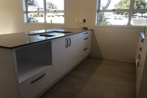 Photo of property in 1/1 Pine Road, Orewa, 0931