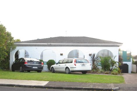 Photo of property in 17 Collie Street, Hillpark, Auckland, 2102