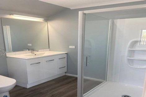 Photo of property in 5 Rotorua Grove, Aotea, Porirua, 5024