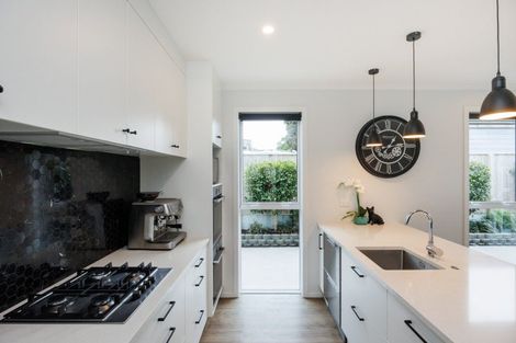 Photo of property in 46 Peppertree Glade, Kelvin Grove, Palmerston North, 4414