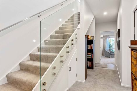 Photo of property in 2/64 Merivale Lane, Merivale, Christchurch, 8014