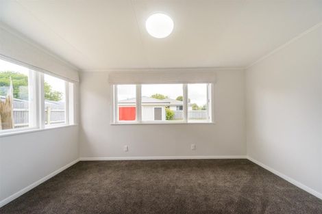 Photo of property in 9 Bull Street, Bulls, 4818