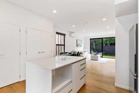 Photo of property in 6/82 East Coast Road, Milford, Auckland, 0620