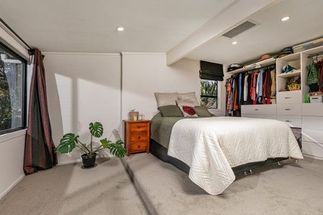 Photo of property in 1/757 West Coast Road, Oratia, Auckland, 0604