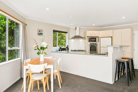 Photo of property in 5 Erskine Close, Island Bay, Wellington, 6023